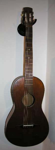 Biedermeiergitarre um 1990 Bild