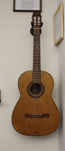 Konzertgitarre Ostroton Bild