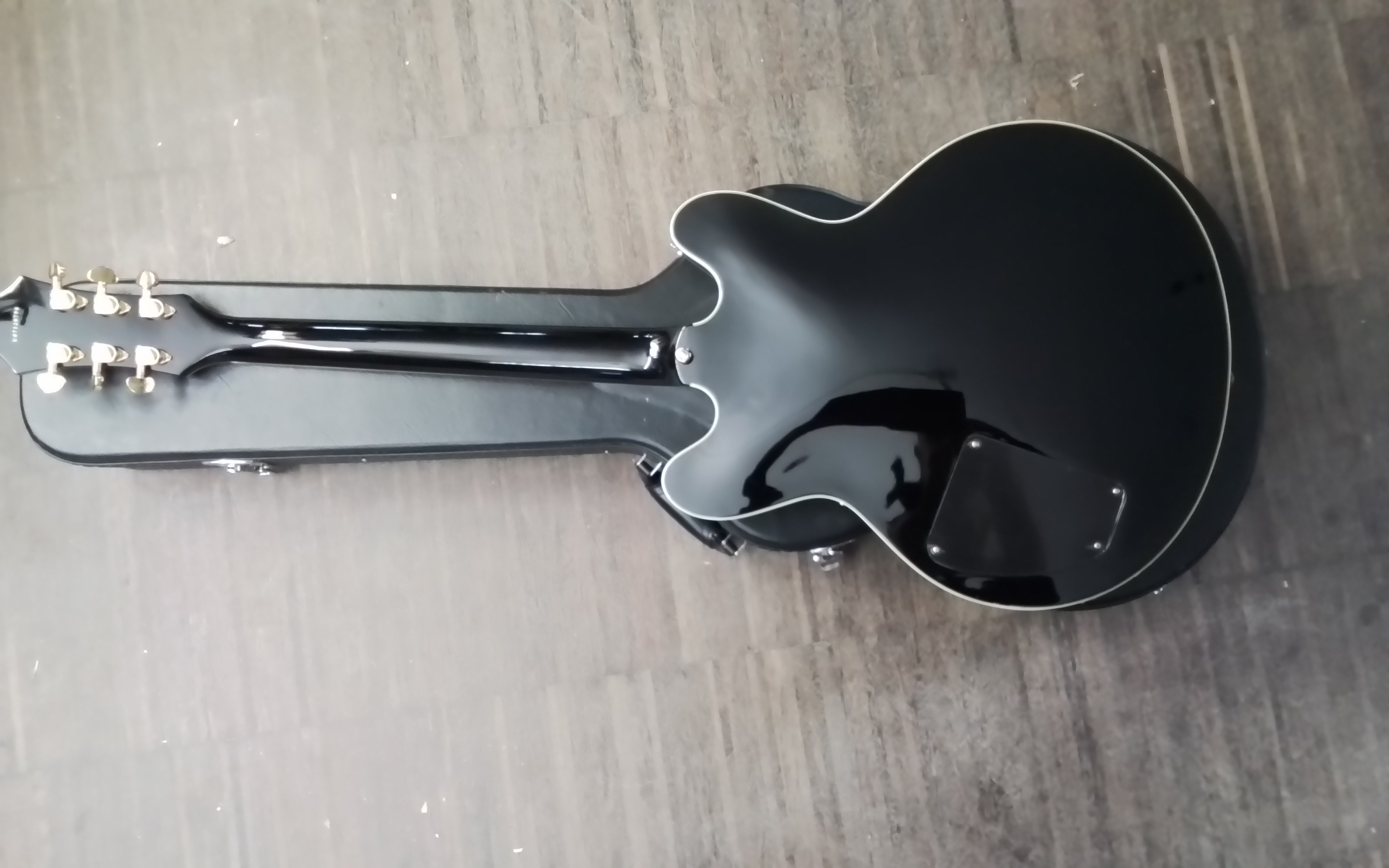 Epiphone 335 style Bild
